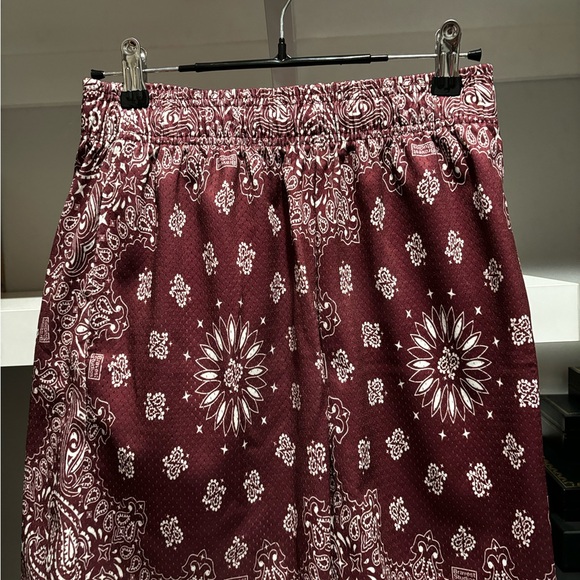 Bravest Studio Maroon Paisley size S brand new - Picture 2 of 3